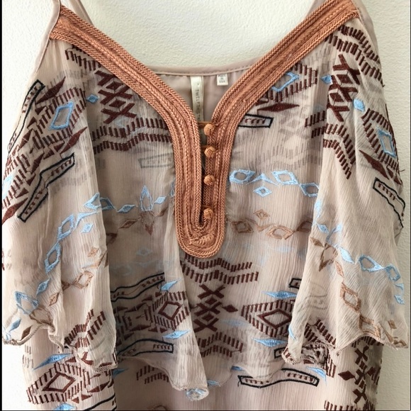 Embroidered Beachy/Summer Blouse - Picture 2 of 4